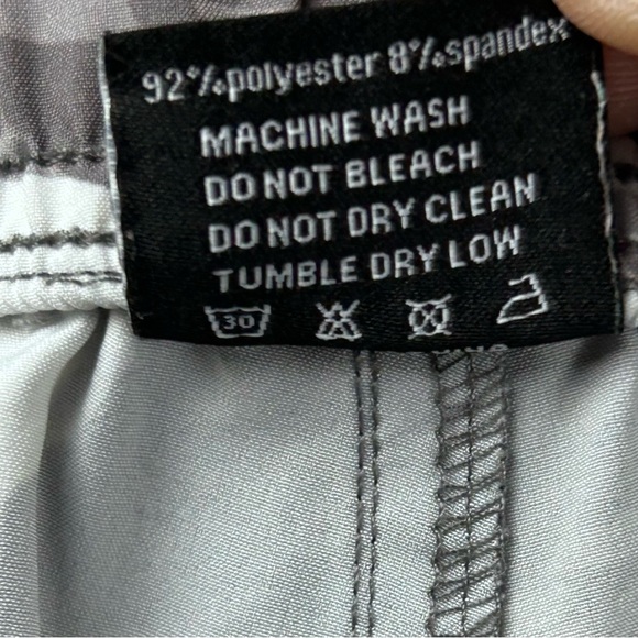 NFQ Grey and White Camouflage Women’s Running Athletic Shorts Size M - Picture 6 of 7